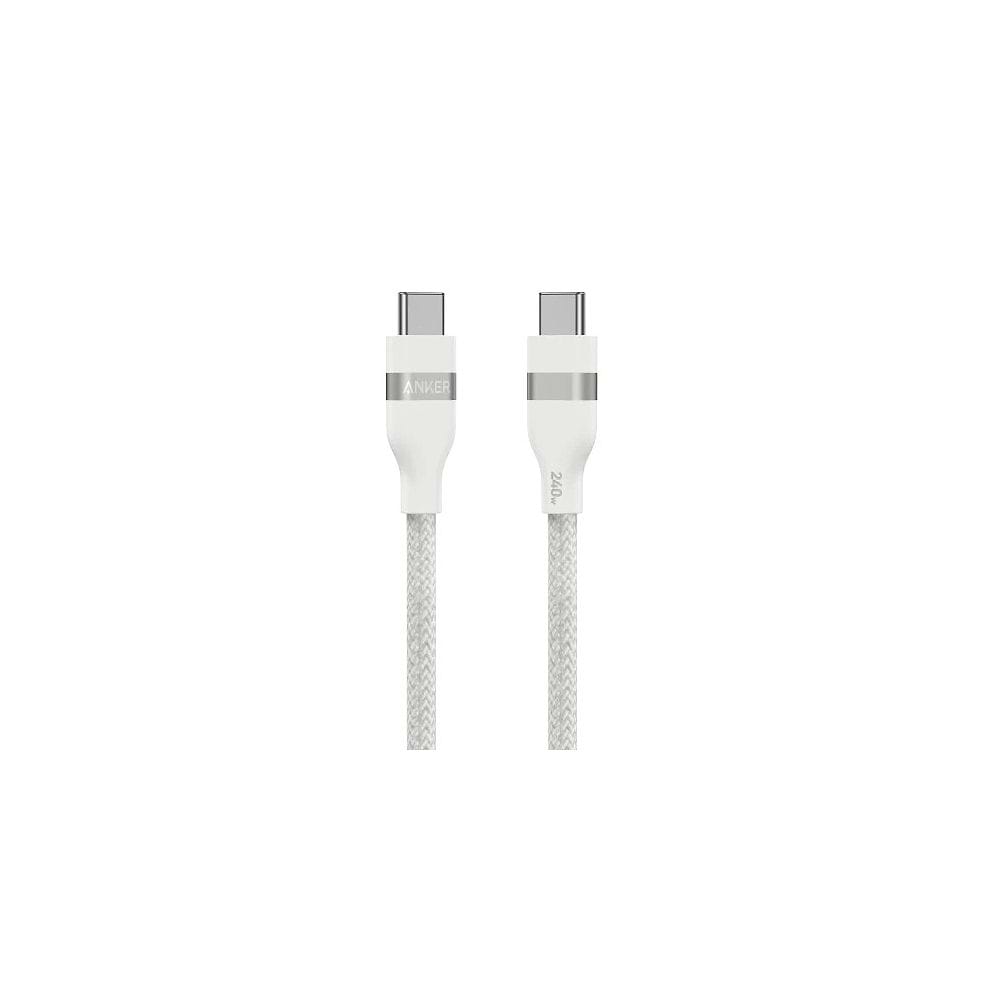 בתמונה נראה כבל Anker USB-C ל-USB-C בצבע לבן עם עיצוב נקי ומינימליסטי. הכבל כולל מעטפת קלועה למראה עמיד ואיכותי, ושני מחברי USB-C זהים בקצוות. על אחד המחברים מופיע סימון 240W, המציין תמיכה בטעינה בהספק גבוה. העיצוב משלב גימור לבן עם טבעת בגוון מטאלי באזור