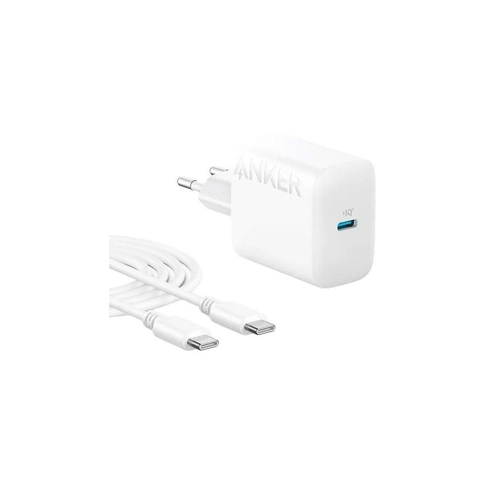 מטען קיר קומפקטי של Anker בצבע לבן עם יציאת USB-C אחת בחזית. כולל תקע אירופאי דו־פיני, עיצוב מינימליסטי ולוגו ANKER מוטבע על גוף המטען.
