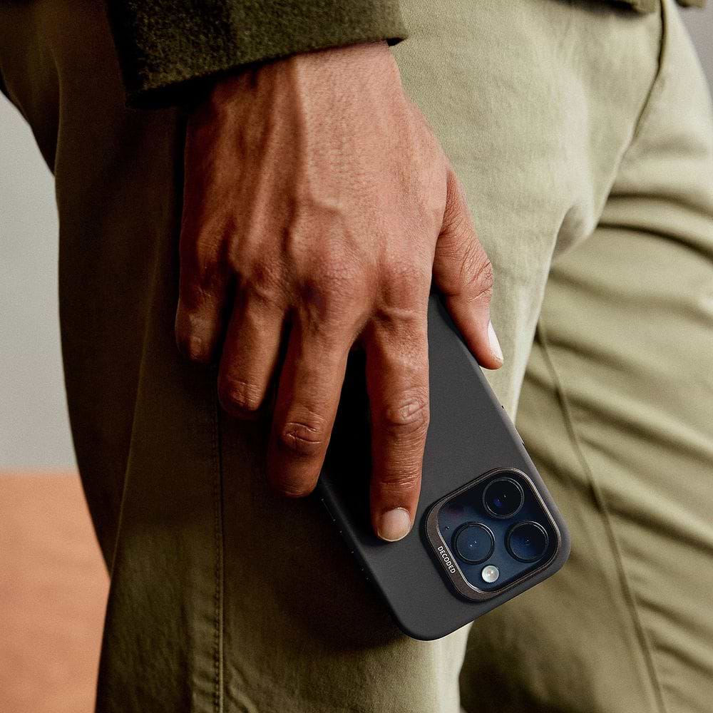 DECODED - Leather Case for iPhone 16 Pro Max