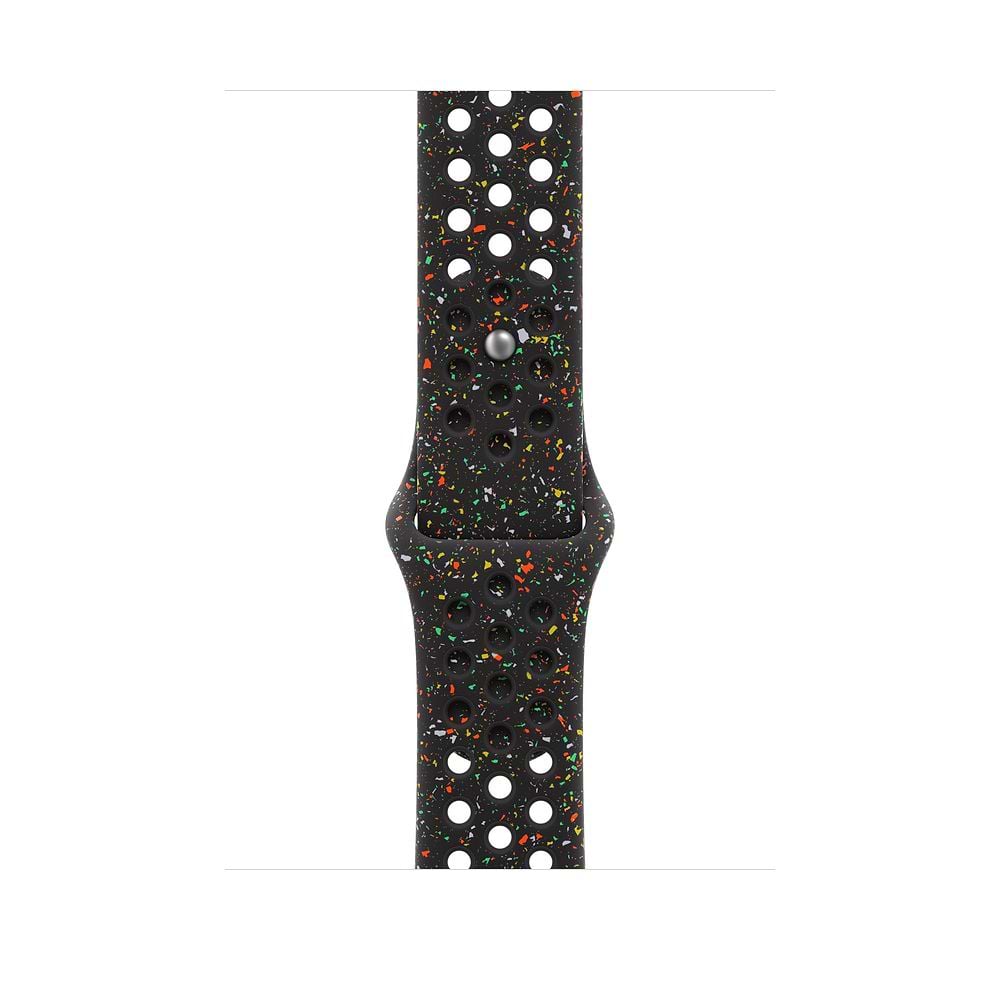 רצועת Apple Nike Sport Band בגודל 46 מ"מ משלבת עמידות, נוחות ואוורור, עם עיצוב מחורר המיוצר בתהליך דחיסה לזרימת אוויר משופרת במהלך השימוש.