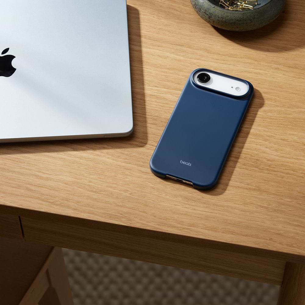 Beats - Kickstand Case with MagSafe and Camera Control for iPhone Air