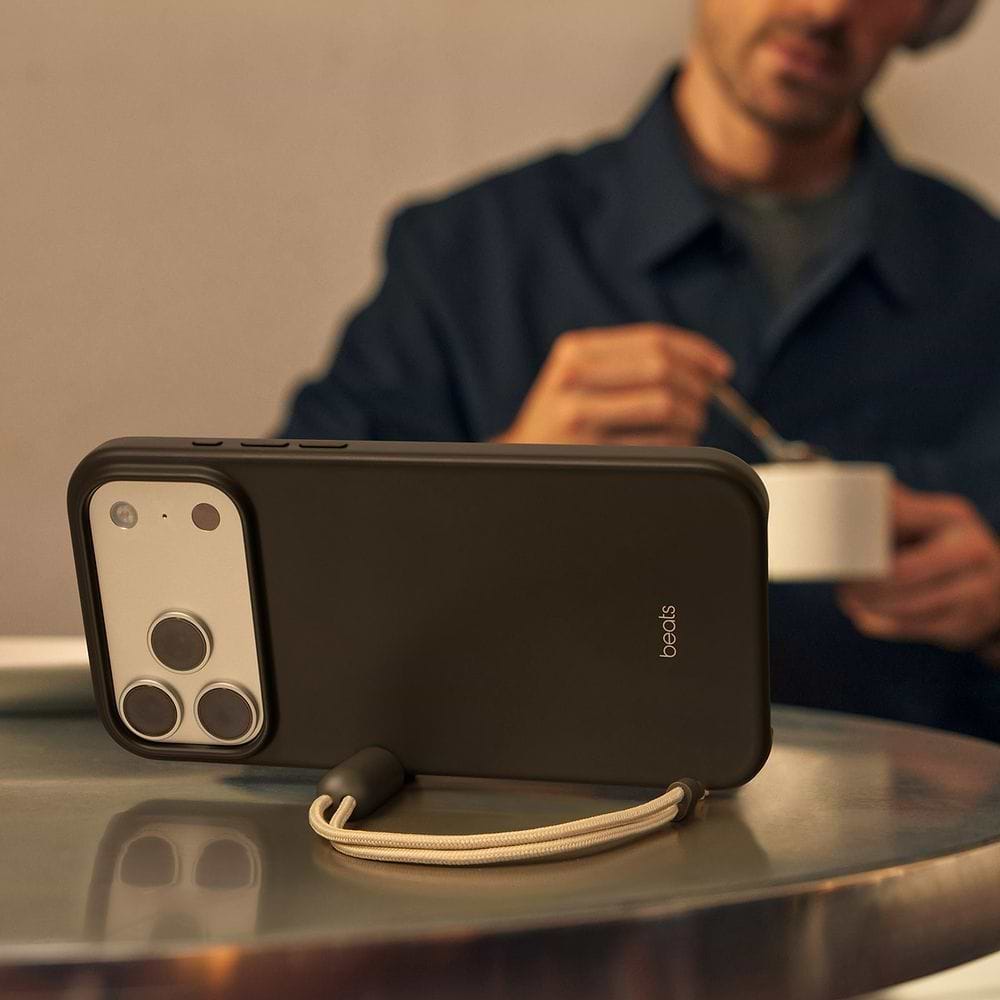 Beats - Kickstand Case with MagSafe and Camera Control for iPhone 17 Pro Max