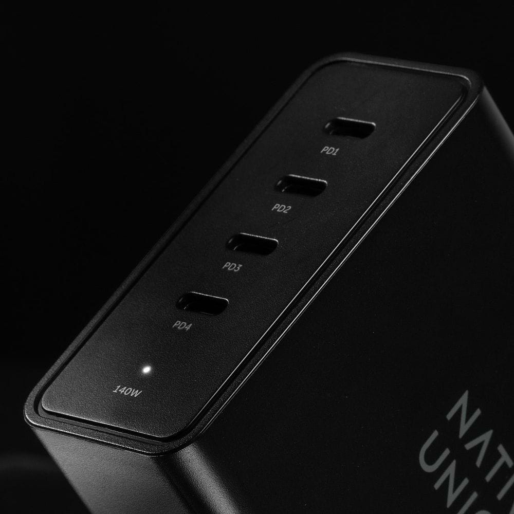 NATIVE UNION - Fast Desktop Charger PD 140W / Black