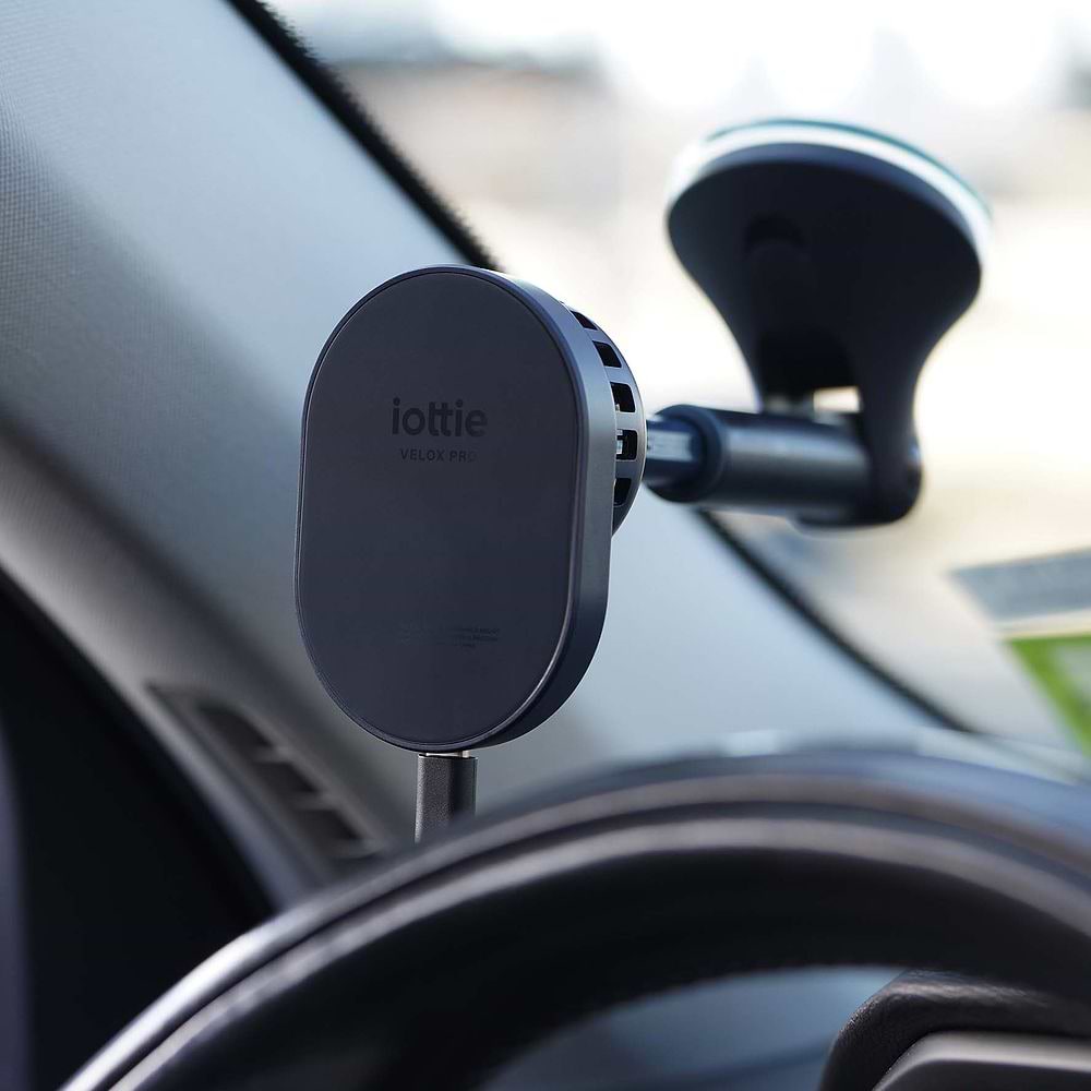 iOttie - Velox Pro MagSafe Flush Car Mount / Black
